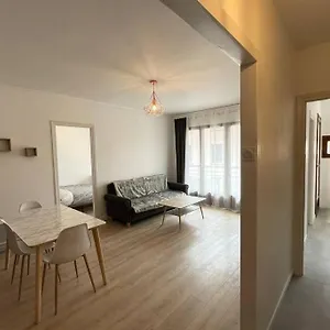  Appartement Proche Gare, Centre Et Commerces